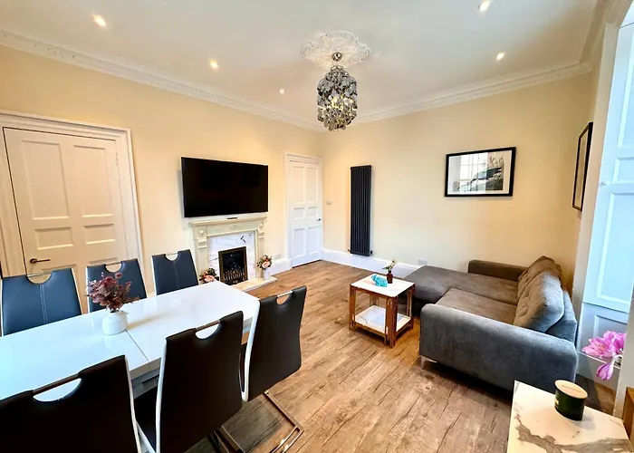 Luxury Apartment - Meadowbank Fast Wifi